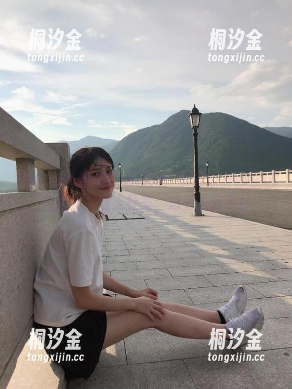 163.sk 163.sk官网:听说瓜皮都在这儿聚会,有人社交,总有人分手!