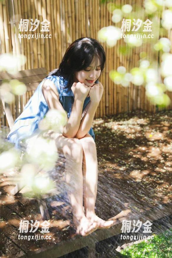 17吃瓜群众 17吃瓜群众苹果版:告诉你谁又爱上了隔壁的猫!