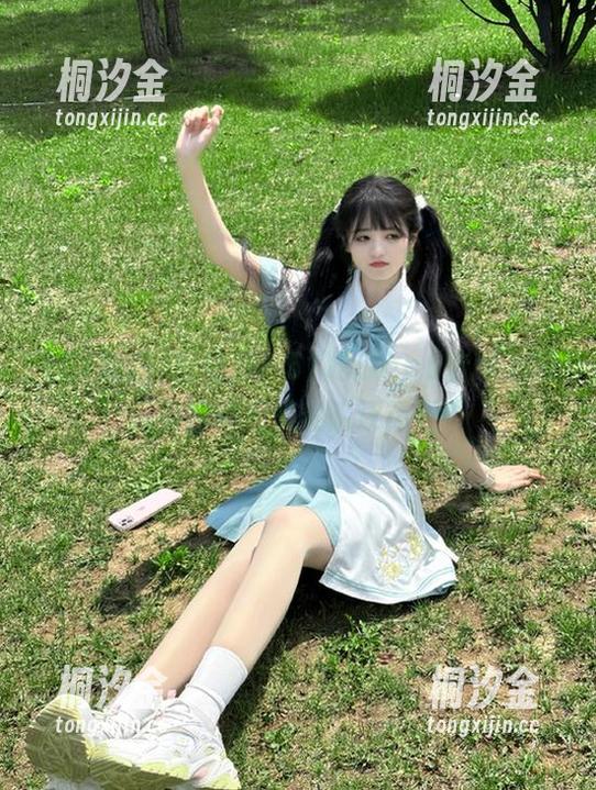51吃瓜 想吃瓜?51吃瓜app官网上的八卦比你们美容院还精彩!