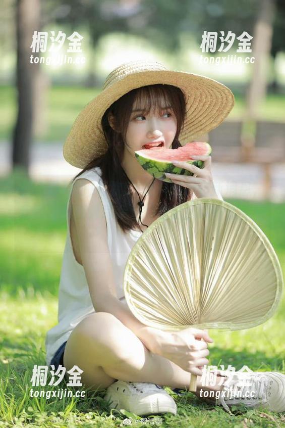 51爆料网 每次51爆料网发布新消息,我的耳朵都像耳朵里的雷达,瞬间就警觉了!