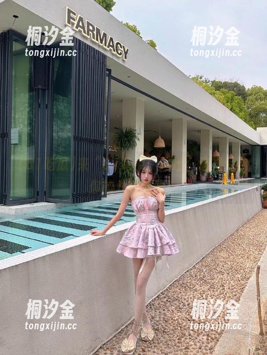 来“61吃瓜”网址，这里专治你的八卦焦虑！