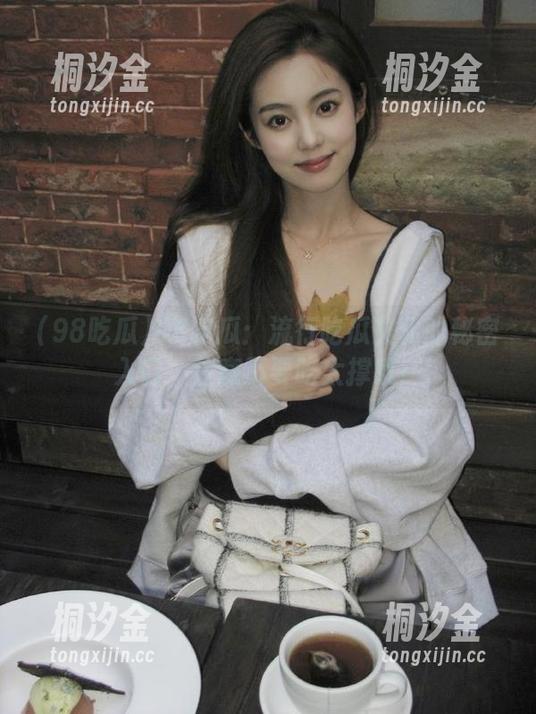 98吃瓜 98吃瓜:流行吃瓜文化的秘密入口,注意不要吃太撑哦!