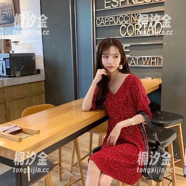 998su 吃瓜不小心上瘾?“998su”网站的无底洞正在等待你来探索。