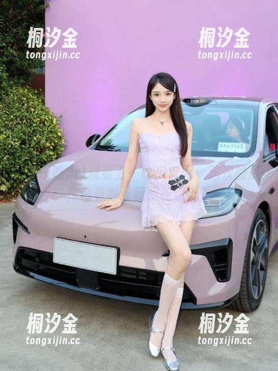 五一吃瓜 观看五一吃瓜官网:这次的瓜真是看得让我眼花缭乱!