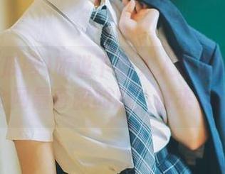 听说下载人人吃瓜网可以收集到全网最奇葩的瓜，快来体验吧！