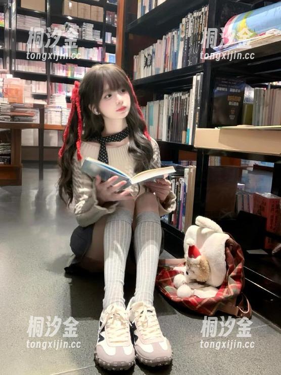 今日吃瓜 看到今日吃瓜网页的每日更新,我觉得我的生活也变得有趣了不少!