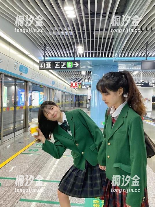 八哥黑料 八哥黑料ios版的爆料,今天又有什么新鲜八卦呀?