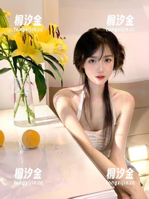 冲哥精选的女装甄选，iOS购物体验，真的是一个看了就想“哭”的设计…