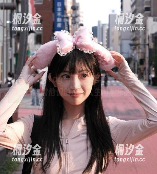 吃瓜网 51cg4.吃瓜网官网:一边嘴咬瓜,一边瞅他们的瓜,人生最快乐的事!