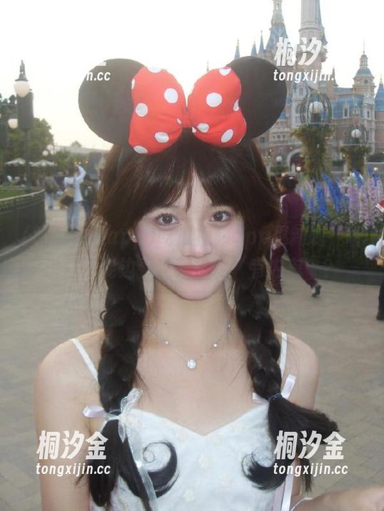 吃瓜视频app 吃瓜视频app更新啦,听说居然能边看边朝天喊“有内鬼”?