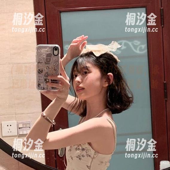 黑料不打烊 黑料不打烊688苹果版,永远地址一出,简直想跟着走进瓜田里,啥都有!