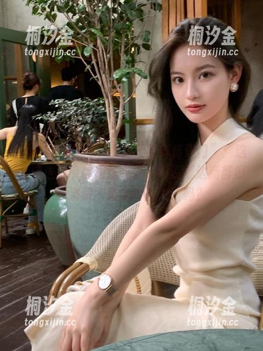 黑料不打烊 “黑料不打烊传送门”:这个传送门带你通往瓜田,听说那边新鲜瓜爆满哦,准备好消化了吗?