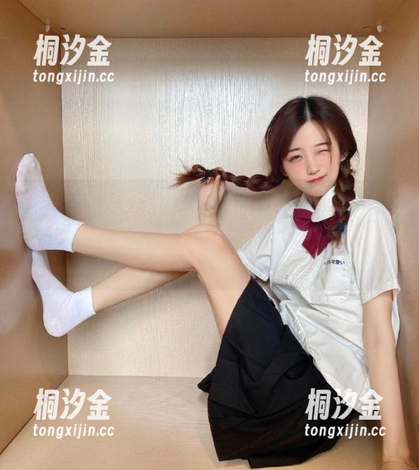 黑料不打烊 黑料不打烊zztt10直达:看看那扇神秘的入口,可能藏着你的心碎历史!