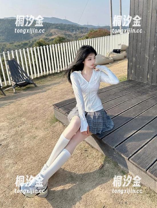 黑料不打烊 点开登录,跟黑料不打烊相似的APP,居然比八卦还滑稽!