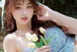 黑料吃瓜网苹果版，吃瓜不求人，八卦全靠手指一划！