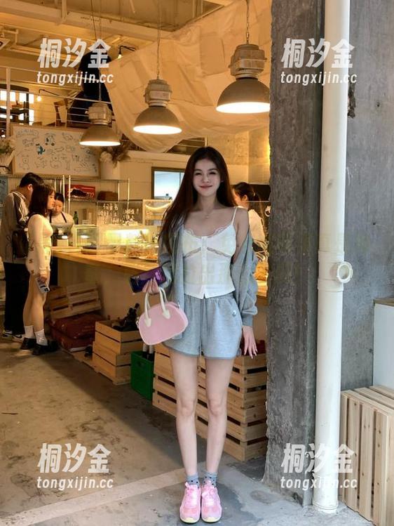 黑料社 黑料社发布:免费版苹果真是神奇,居然能拉出那么多瓜!