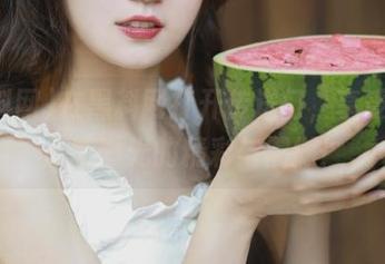 在黑料网打开传送门，享受今日最新曝光的精彩与震撼！