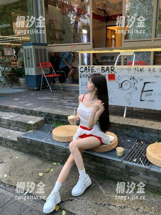 黑料网 黑料网那链接,喧嚣一天都不打烊,真是个夜猫子的快乐港湾。